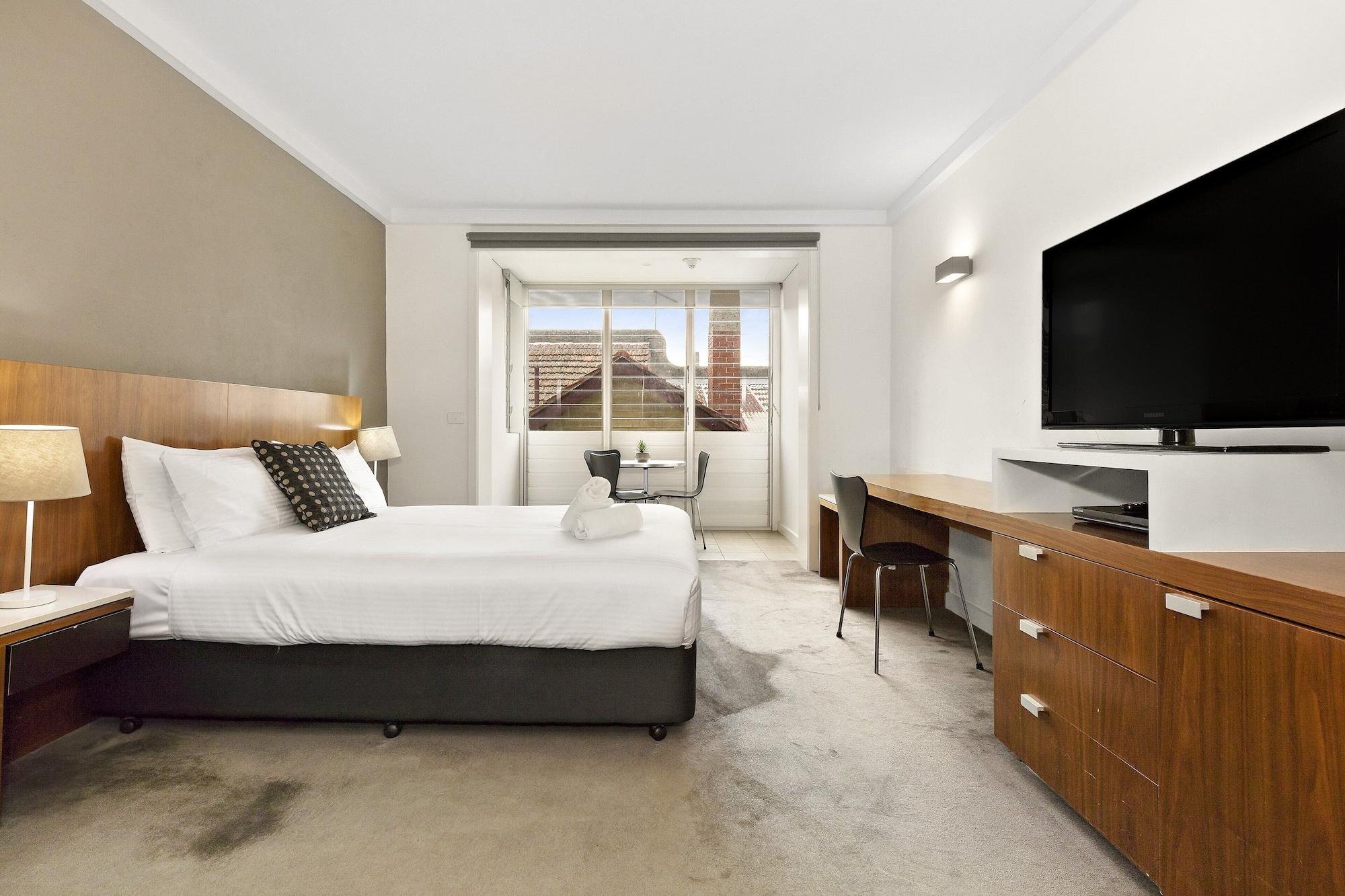 Cosmopolitan Hotel And Apartments Melbourne Exterior photo