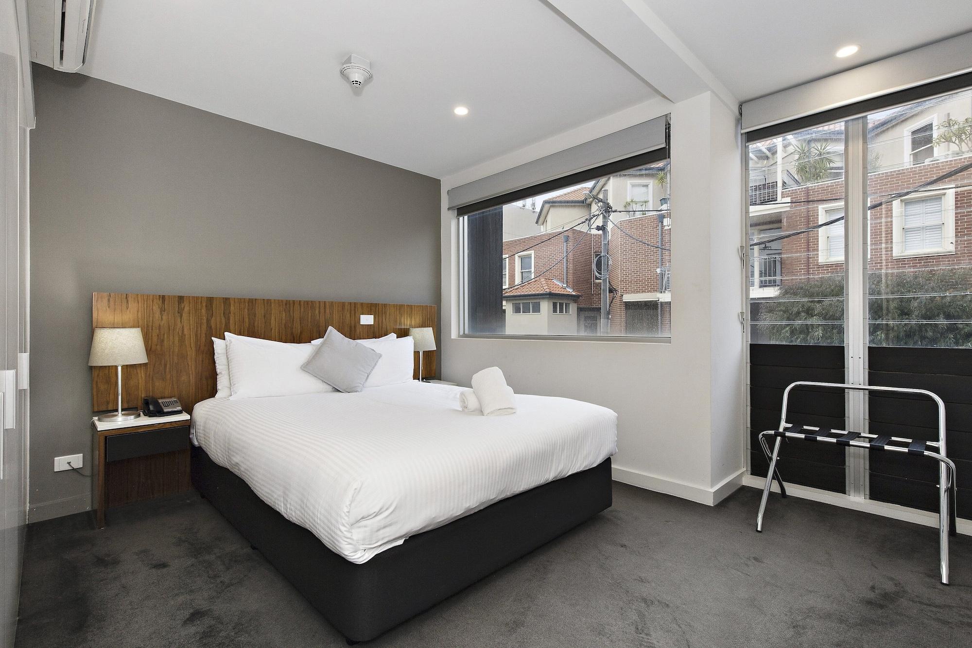 Cosmopolitan Hotel And Apartments Melbourne Exterior photo